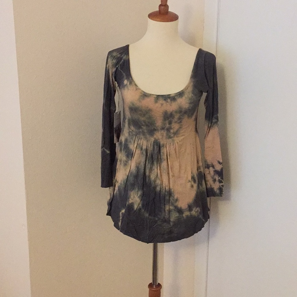 S LOVE TANJANE Top EE24 2533‎